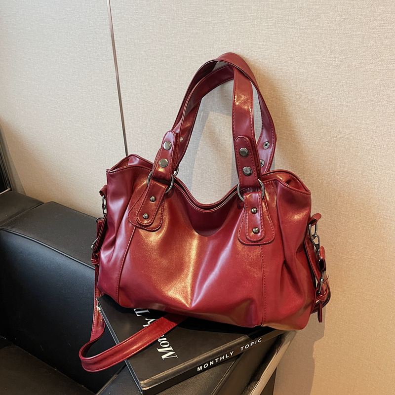 Retro Oil Wax Faux Leather Tot - đánh giá và giá Women Bags Aldo