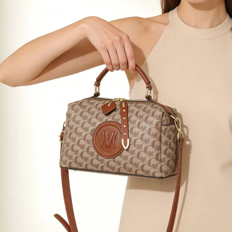 Boston bag, pillow bag, women' - đánh giá và giá Women Bags Luxury